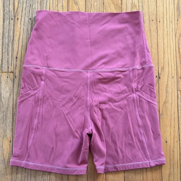 Summer Mae Maternity High Waisted Biker Shorts - Small - Picture 3 of 6